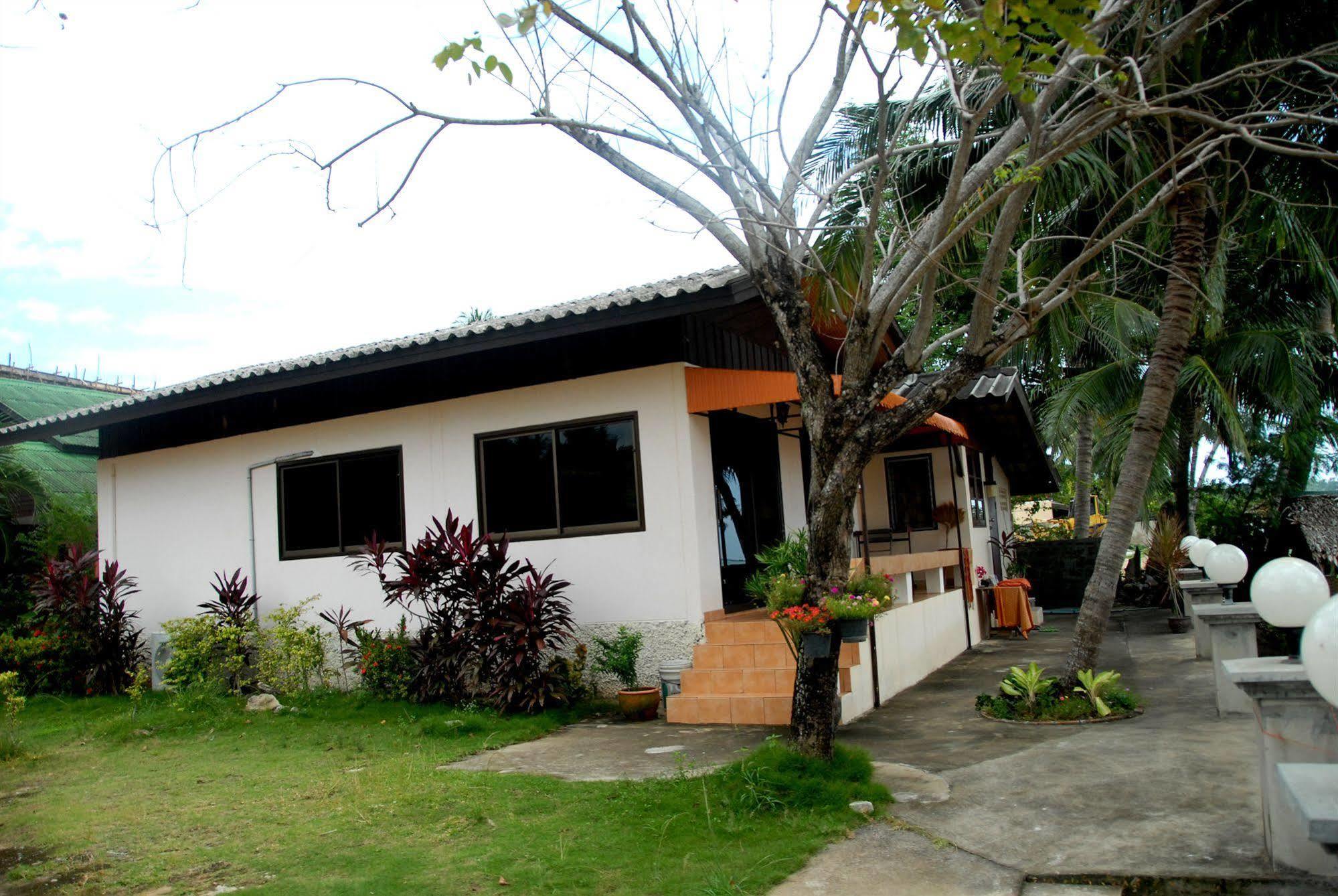 Sukasem Bungalow Lamai Beach  Bagian luar foto