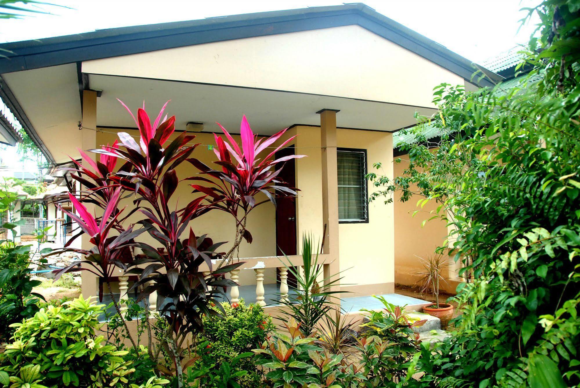 Sukasem Bungalow Lamai Beach  Bagian luar foto