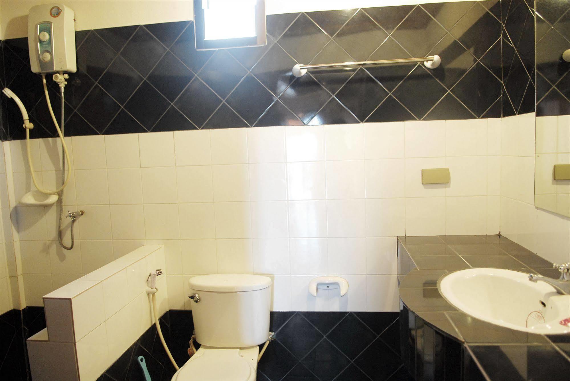 Sukasem Bungalow Lamai Beach  Bagian luar foto